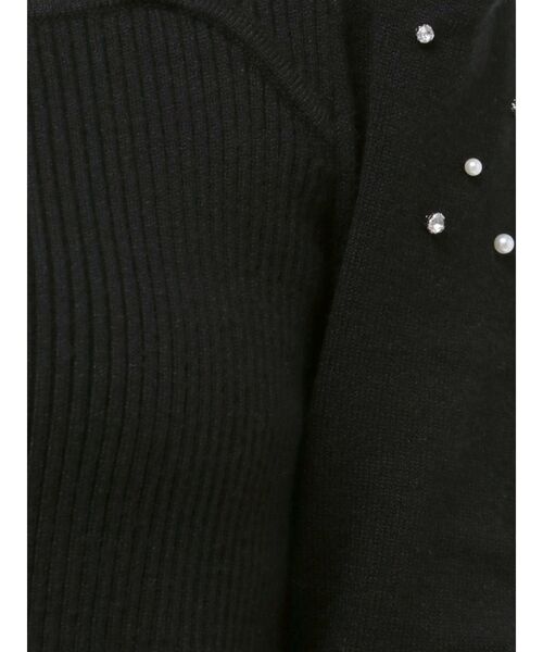 RESEXXY(リゼクシー)の「ショルダービジューチョーカーニットトップス(ニット/セーター・レディース・グレー/ブラック/ホワイト・FREE)」の18枚目の写真