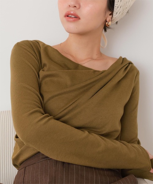 titivate（ティティベイト）の「オフショルダーロングスリーブTシャツ（Tシャツ/カットソー・レディース・オフホワイト/ブラック/杢グレー/オレンジ/ベージュ/ネイビー/オリーブ/ドット/グレー系その他・L/M/S）」の11枚目の写真