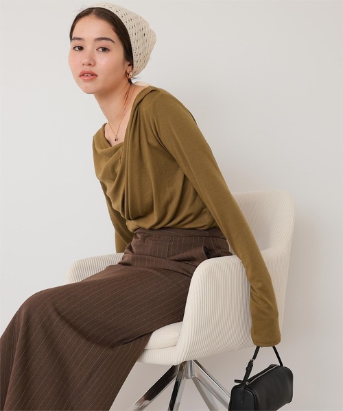 titivate（ティティベイト）の「オフショルダーロングスリーブTシャツ（Tシャツ/カットソー・レディース・オフホワイト/ブラック/杢グレー/オレンジ/ベージュ/ネイビー/オリーブ/ドット/グレー系その他・L/M/S）」の12枚目の写真