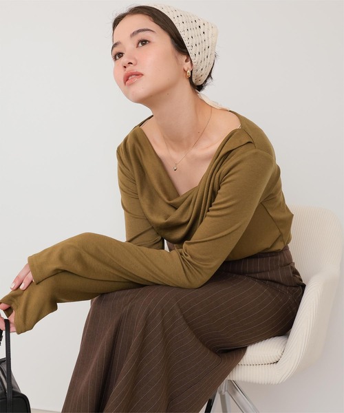 titivate（ティティベイト）の「オフショルダーロングスリーブTシャツ（Tシャツ/カットソー・レディース・オフホワイト/ブラック/杢グレー/オレンジ/ベージュ/ネイビー/オリーブ/ドット/グレー系その他・L/M/S）」の13枚目の写真