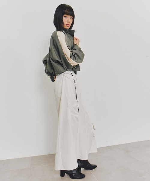 UNITED TOKYO(ユナイテッドトウキョウ)の「ジップアップブルゾンジャケット|春服(ブルゾン・レディース・グリーン/ブラック・FREE)」の18枚目の写真