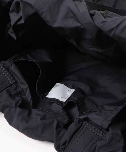 ACOC(アコック)の「【ACOC/アコック】2WAY バックパック ショルダーバッグ Tiered Banding Backpack(ショルダーバッグ・レディース・ブラック/チャコールグレー・FREE)」の4枚目の写真