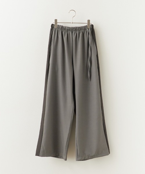 ROOPTOKYO（ループトウキョウ）の「サイドラインスウェットパンツ（スウェットパンツ・レディース・グレー/ブラック/ベージュ・FREE）」の14枚目の写真