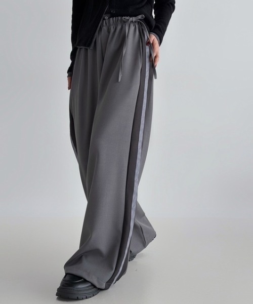 ROOPTOKYO（ループトウキョウ）の「サイドラインスウェットパンツ（スウェットパンツ・レディース・グレー/ブラック/ベージュ・FREE）」の21枚目の写真