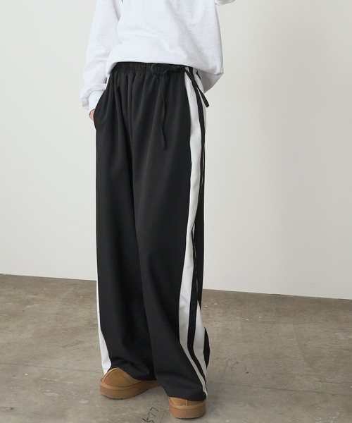 ROOPTOKYO（ループトウキョウ）の「サイドラインスウェットパンツ（スウェットパンツ・レディース・グレー/ブラック/ベージュ・FREE）」の11枚目の写真