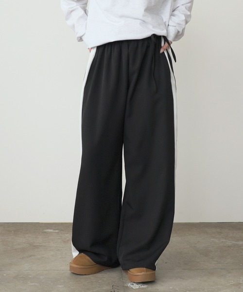 ROOPTOKYO（ループトウキョウ）の「サイドラインスウェットパンツ（スウェットパンツ・レディース・グレー/ブラック/ベージュ・FREE）」の12枚目の写真