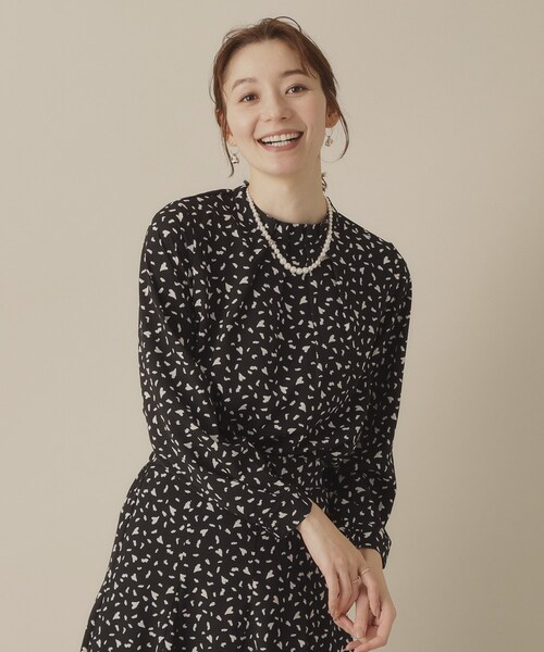 ITS'DEMO（イッツデモ）の「【手洗い可／セットアップ可】ハートプリントブラウス（シャツ/ブラウス・レディース・ブラック系/ネイビー系/ホワイト系3・00）」の11枚目の写真