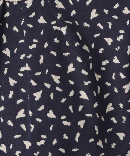 ITS'DEMO（イッツデモ）の「【手洗い可／セットアップ可】ハートプリントブラウス（シャツ/ブラウス・レディース・ブラック系/ネイビー系/ホワイト系3・00）」の18枚目の写真