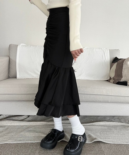 mumu(ムム)の「シャーリングロングスカート(スカート・レディース・ピンクベージュ/ブラック・FREE)」の8枚目の写真