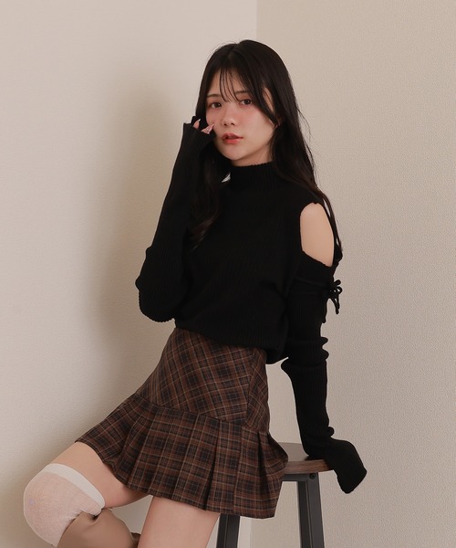 M DOLLY（エムドリー）の「open shoulder high neck knit tops/オープンショルダーハイネックニットトップス（ニット/セーター・レディース・ブラック/アイボリー/グレー/ブルー/ピンク・FREE）」の10枚目の写真