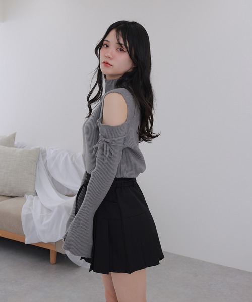 M DOLLY（エムドリー）の「open shoulder high neck knit tops/オープンショルダーハイネックニットトップス（ニット/セーター・レディース・ブラック/アイボリー/グレー/ブルー/ピンク・FREE）」の14枚目の写真