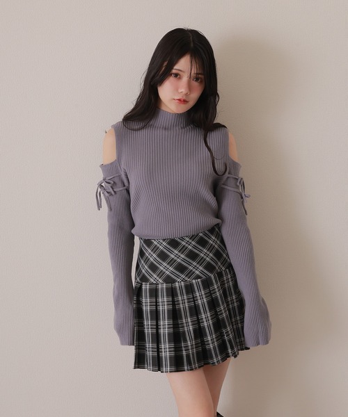 M DOLLY（エムドリー）の「open shoulder high neck knit tops/オープンショルダーハイネックニットトップス（ニット/セーター・レディース・ブラック/アイボリー/グレー/ブルー/ピンク・FREE）」の20枚目の写真