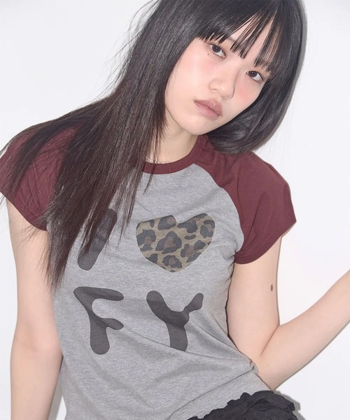 ★FANCYCLUB★I LOVE FY TEE (GRAY)★正規品/韓国直送料込/人気 FANCY CLUB／アイラブFY TEE（Tシャツ/カットソー）｜FANCY