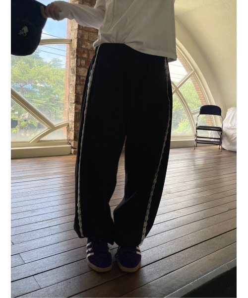 LYEON（リヨン）の「サイドレーススウェットパンツ/トラックパンツ（スウェットパンツ・レディース・ピンク/ブラック/グレー・FREE）」の7枚目の写真