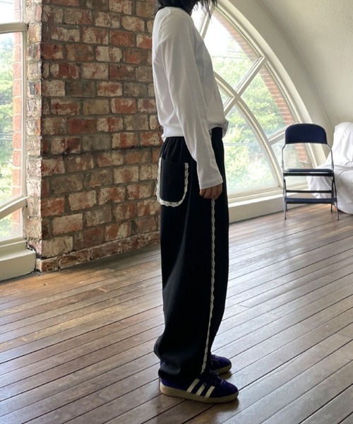 LYEON（リヨン）の「サイドレーススウェットパンツ/トラックパンツ（スウェットパンツ・レディース・ピンク/ブラック/グレー・FREE）」の5枚目の写真
