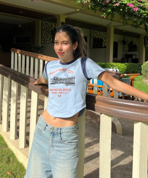 ROXY（ロキシー）の「【ZOZO限定アイテム】ROXY SURF CITY TEE/ロキシーショート丈半袖リンガーTシャツ（Tシャツ/カットソー・レディース・ブラウン/ホワイト/ブルー・MEDIUM/LARGE）」の3枚目の写真