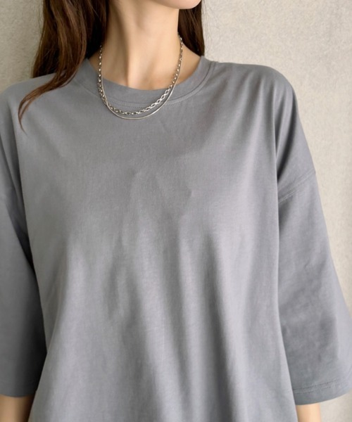 TREOVER(トレオーバー)の「【夏までさらっと】ワイドシルエット ショート丈Tシャツ(Tシャツ/カットソー・レディース・オフホワイト/ブルー/ピンク/チャコール/ネイビー/レッド/ライトピンク/ホワイト×ブラック/ベージュ/ブラック×ホワイト・FREE)」の16枚目の写真