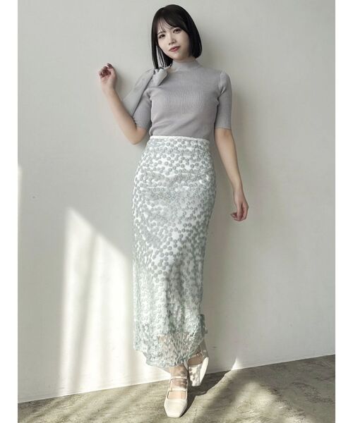 dazzlin（ダズリン）の「【藤井サチコラボ】マーガレットフラワータイトスカート（スカート・レディース・レッド/オフホワイト/ブルー・SMALL/MEDIUM）」の12枚目の写真