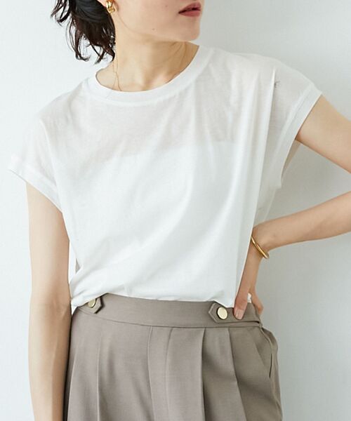 le.coeur blanc(ルクールブラン)の「シアーフレンチTEE(Tシャツ/カットソー・レディース・ブラック/オフホワイト/ダークグレー・38)」の6枚目の写真