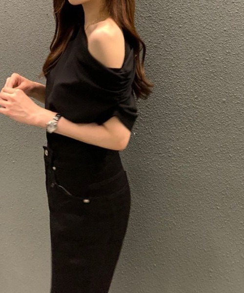 deux amour（ドゥーザムール）の「ワンショルダードレープトップス（その他トップス・レディース・ホワイト/ブラック/イエロー・FREE）」の7枚目の写真