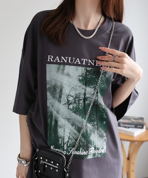 CREARE -LINO-（クレアーレリノ）の「＜ユニセックス商品＞アソートプリントTシャツ（Tシャツ/カットソー・メンズ・グリーン/ブラック/ホワイト/チャコールグレー/ブラック系その他/ホワイト系その他・MEDIUM/LARGE）」の2枚目の写真