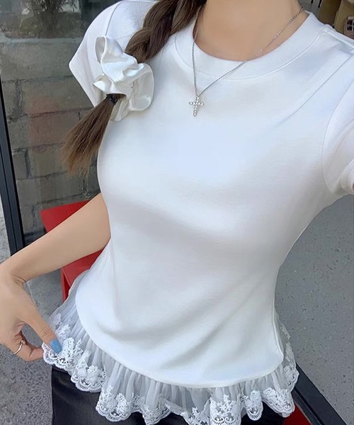 shopnikoniko(ショップニコニコ)の「Tシャツ ヘムレース レイヤード風 スリムTシャツ 裾レース(Tシャツ/カットソー・レディース・ホワイト・フリー)」の3枚目の写真