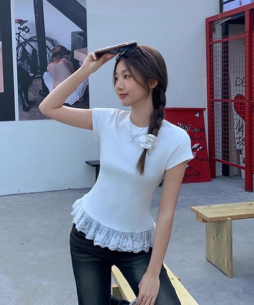 コムコム レース　レイヤード　カットソー　黒 幾何レースレイヤードトップス(カットソー・Tシャツ) | a.v.v