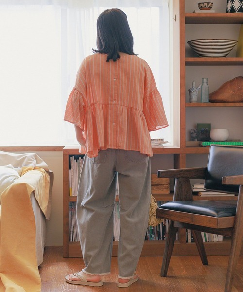 niko and...（ニコアンド）の「COMFORTリネンワイドブラウス（シャツ/ブラウス・レディース・オレンジ/ブラック/ブルー/オフホワイト・LARGE/MEDIUM）」の14枚目の写真