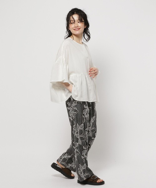 niko and...（ニコアンド）の「COMFORTリネンワイドブラウス（シャツ/ブラウス・レディース・オレンジ/ブラック/ブルー/オフホワイト・LARGE/MEDIUM）」の18枚目の写真