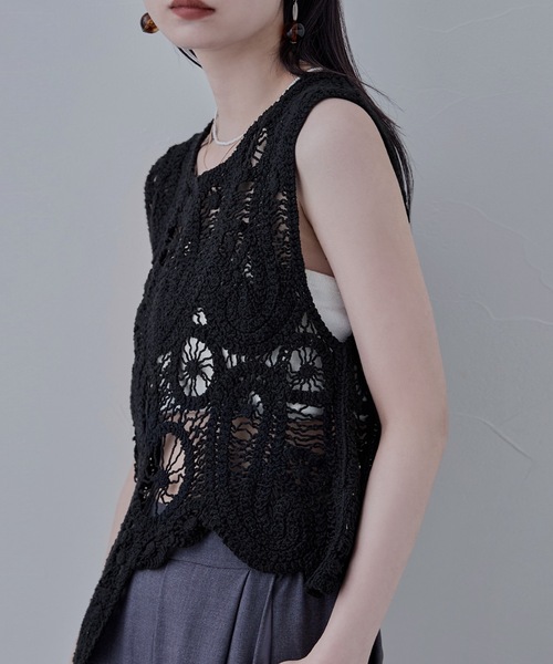 etoll.（エトル）の「アシンメトリースカラップクロシェベスト（ベスト・レディース・ブラック/キナリ・M）」の9枚目の写真