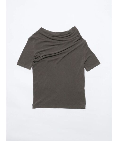 VEQUM(VEQUM)の「【VEQUM】ASYNMMETRY DRAPE TOPS(Tシャツ/カットソー・レディース・ブラック/ホワイト・FREE)」の5枚目の写真