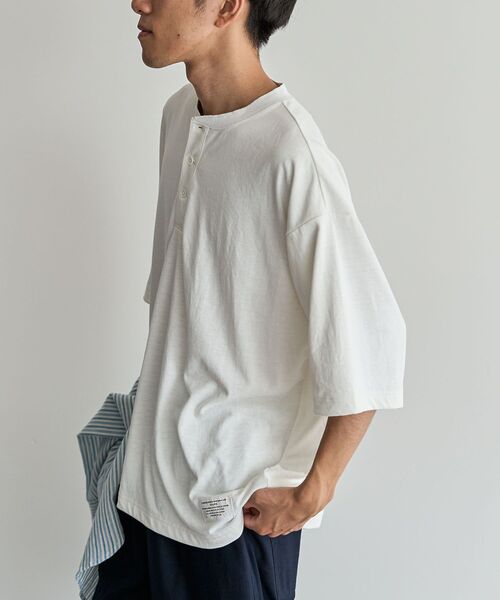 CRAFT STANDARD BOUTIQUE(クラフトスタンダードブティック)の「接触冷感/吸水速乾/UVカット DRY-MIX ヘンリーネックTEE(Tシャツ/カットソー・メンズ・オフホワイト/ブラック/グレイッシュベージュ・M/L/XL)」の12枚目の写真