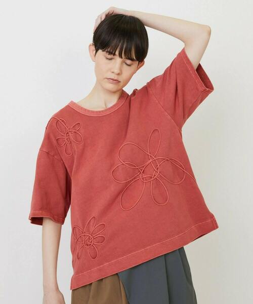 FRAPBOIS(フラボア)の「マトリカリアT(Tシャツ/カットソー・レディース・チャコールグレー/エンジ・1/2)」の6枚目の写真