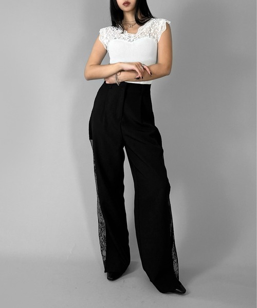 LVEU.(ラブユ.)の「【LVEU.】レース切り替えノースリトップス / トップス カットソー ノースリーブ ノースリ レース リブ Vネック ブラック ホワイト ZOZOTOWN限定(Tシャツ/カットソー・レディース・ホワイト/ブラック・FREE)」の16枚目の写真