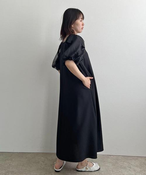 palm RICHE（ポームリシュ）の「前後2way着用可能　袖ｵｰｶﾞﾝｼﾞｰ花柄オケージョンワンピース（ワンピース・レディース・ライトグレー/チャコールグレー/ブラック・M）」の5枚目の写真