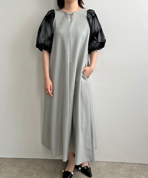 palm RICHE（ポームリシュ）の「前後2way着用可能　袖ｵｰｶﾞﾝｼﾞｰ花柄オケージョンワンピース（ワンピース・レディース・ライトグレー/チャコールグレー/ブラック・M）」の20枚目の写真