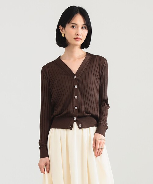Demi-Luxe BEAMS（デミルクス ビームス）の「【別注】SLOANE / 18ゲージ シルクリブ Vネック カーディガン（カーディガン/ボレロ・レディース・ブラウン/グリーン・1/2）」の7枚目の写真