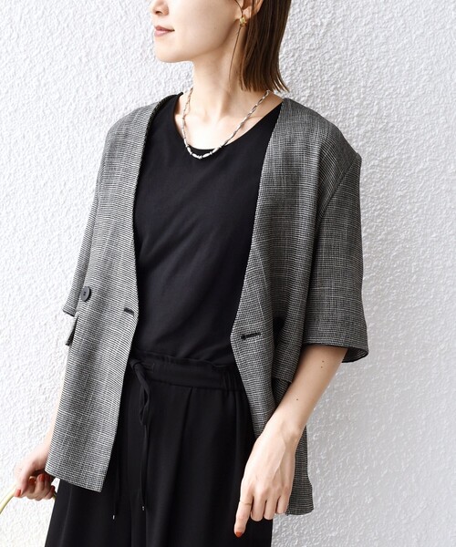 SHIPS（シップス）の「2WAY サテン × カットソー スクエア タンクトップ（タンクトップ・レディース・ブラック/ホワイト/ベージュ・ONE SIZE）」の21枚目の写真