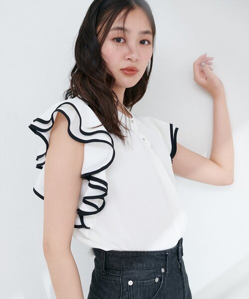 natural couture（ナチュラルクチュール）の「【WEB限定】配色ラッフルスリーブブラウス（シャツ/ブラウス・レディース・アイボリー/ライトベージュ/ブラック/ピンク/ミント・FREE）」の8枚目の写真