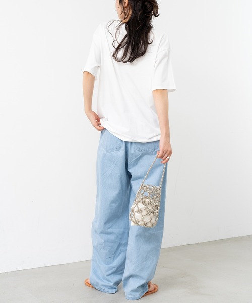 refinedworks(リファインドワークス)の「【refinedworks】ゆるっと可愛い ロゴ刺繍Tシャツ(Tシャツ/カットソー・レディース・ホワイト/チャコールグレー・FREE)」の22枚目の写真