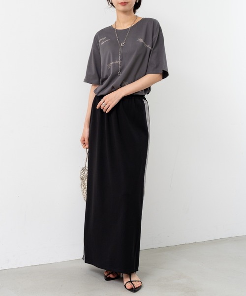 refinedworks(リファインドワークス)の「【refinedworks】ゆるっと可愛い ロゴ刺繍Tシャツ(Tシャツ/カットソー・レディース・ホワイト/チャコールグレー・FREE)」の12枚目の写真