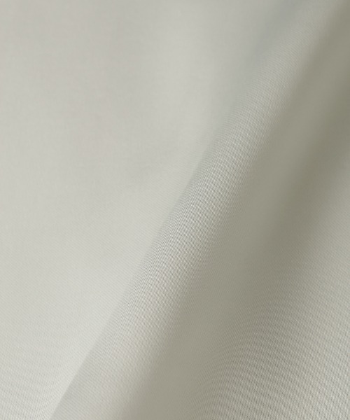 CINOH（チノ）の「SATIN SLEEVELESS BLOUSE（シャツ/ブラウス・レディース・ブラック/シルバー・36）」の5枚目の写真