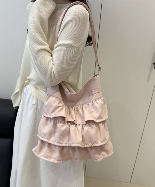 Miniministore（ミニミニストア）の「フリルショルダーバッグ ティアードバッグ（トートバッグ・レディース・ベージュ/ダークグレー/ブルー/ブラック/ベビーピンク・FREE）」の6枚目の写真