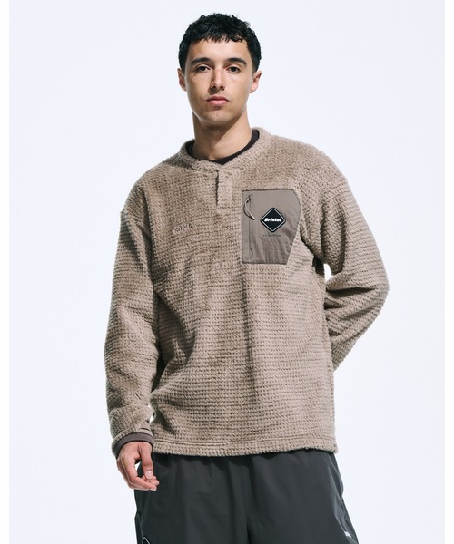 F.C.Real Bristol（エフシーレアルブリストル）の「HIGH LOFT FLEECE TOP（Tシャツ/カットソー・メンズ・ベージュ/ブラック・X-LARGE/LARGE/MEDIUM/SMALL/XX-LARGE）」の3枚目の写真