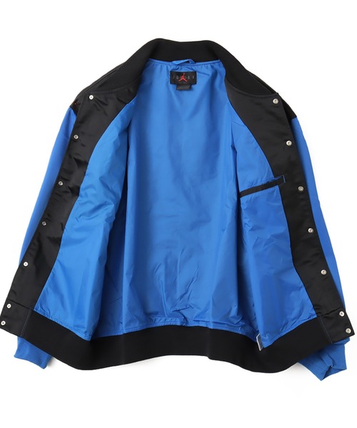 JORDAN BRAND（ジョーダンブランド）の「JORDAN BRAND M J BRK CLGTE VRSTY JKT / ジョーダン ブランド ジョーダン BRK CLGTE バーシティ ジャケット / NIKE【SP】（その他アウター・メンズ・ブラック×ブルー/ブラック系その他・S/M/L/XL/XXL）」の8枚目の写真