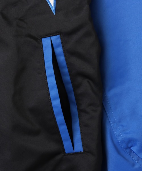 JORDAN BRAND（ジョーダンブランド）の「JORDAN BRAND M J BRK CLGTE VRSTY JKT / ジョーダン ブランド ジョーダン BRK CLGTE バーシティ ジャケット / NIKE【SP】（その他アウター・メンズ・ブラック×ブルー/ブラック系その他・S/M/L/XL/XXL）」の5枚目の写真