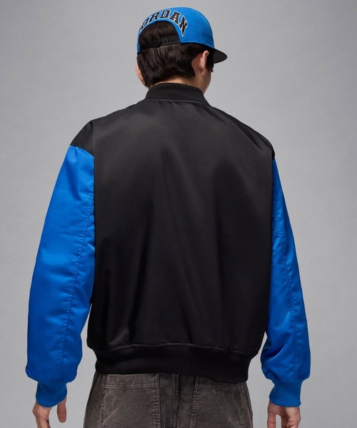 JORDAN BRAND（ジョーダンブランド）の「JORDAN BRAND M J BRK CLGTE VRSTY JKT / ジョーダン ブランド ジョーダン BRK CLGTE バーシティ ジャケット / NIKE【SP】（その他アウター・メンズ・ブラック×ブルー/ブラック系その他・S/M/L/XL/XXL）」の10枚目の写真