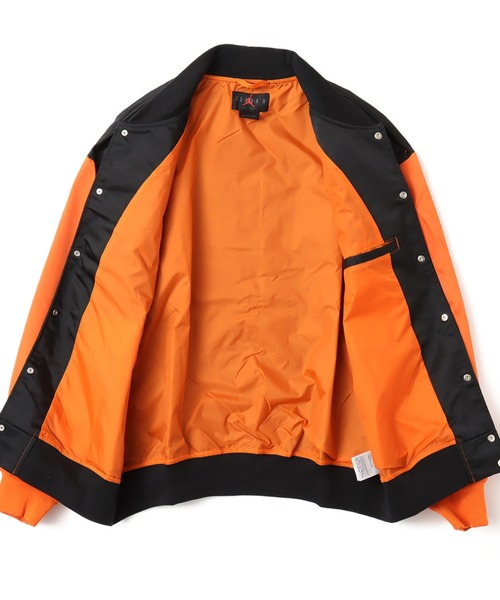 JORDAN BRAND（ジョーダンブランド）の「JORDAN BRAND M J BRK CLGTE VRSTY JKT / ジョーダン ブランド ジョーダン BRK CLGTE バーシティ ジャケット / NIKE【SP】（その他アウター・メンズ・ブラック×ブルー/ブラック系その他・S/M/L/XL/XXL）」の17枚目の写真