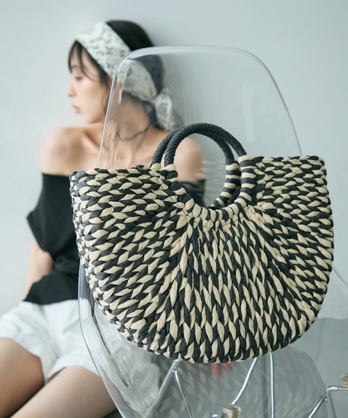 ❤︎新品未開封❤︎ かごバッグ セール】【ファスナー開閉♪】ストロー編みカゴトートバッグ