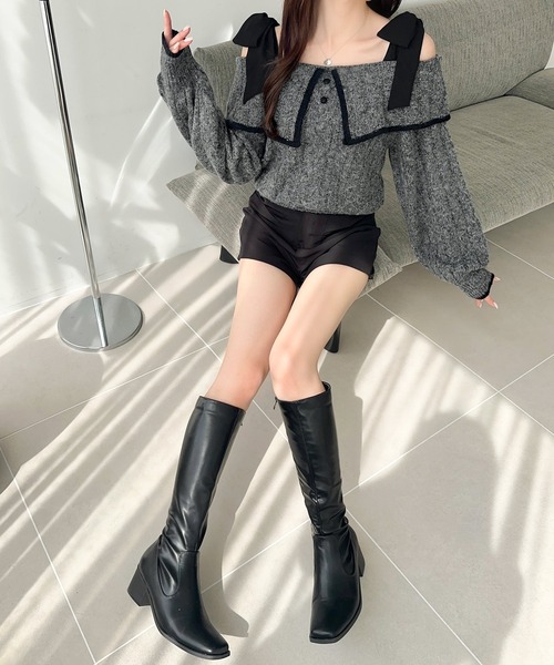 mily bilet(ミウィビレット)の「【mily bilet】秋は”思いきり女の子っぽく”、が気分。大きめリボン甘めお姉さんスタイル。肩リボン使いケーブル編みニット(ニット/セーター・レディース・アイボリー/チャコールグレー/グレー/ブラウン・MEDIUM/SMALL/X-LARGE/LARGE)」の15枚目の写真